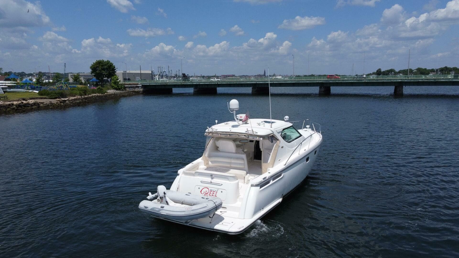 2006 Tiara Yachts 43 Sovran