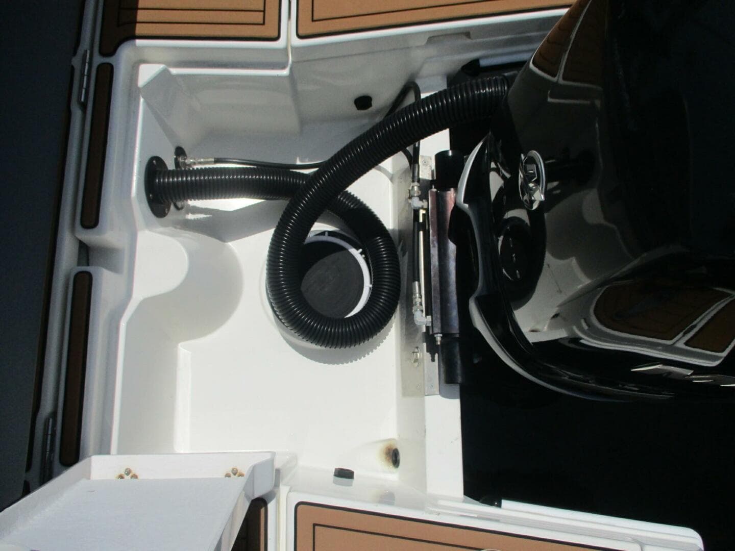 2023 Skamander 790 Explorer