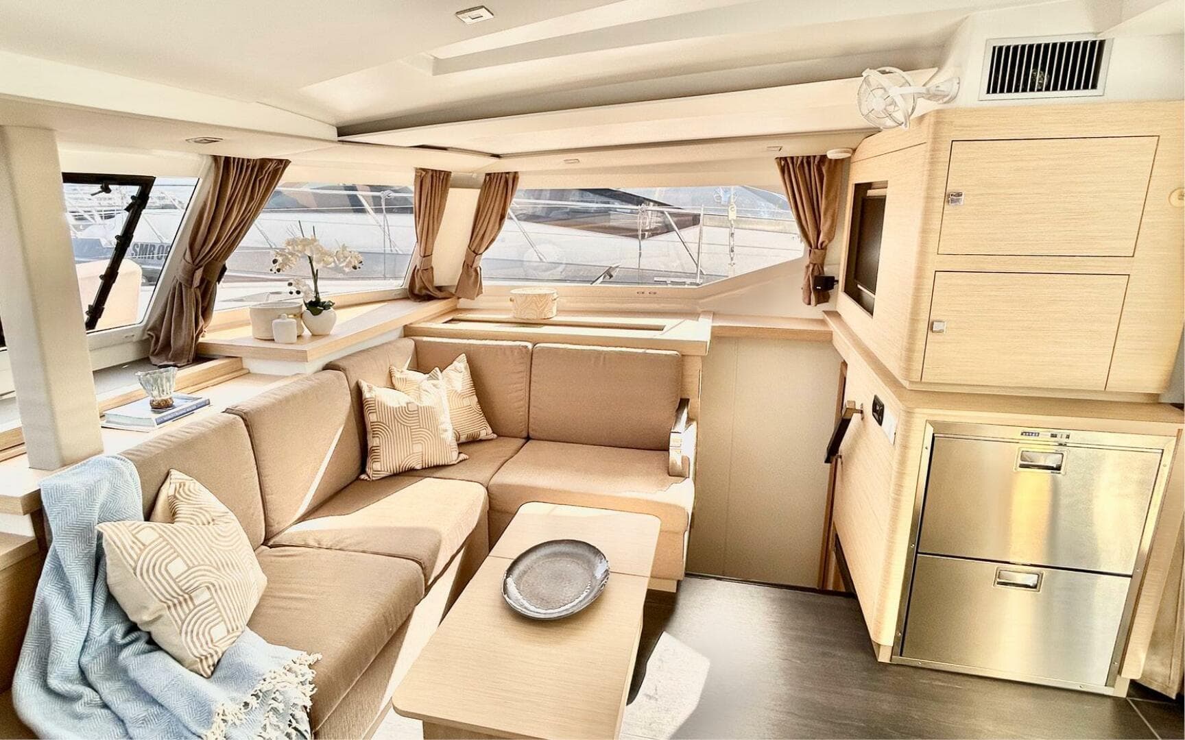 2023 Fountaine Pajot Astrea 42