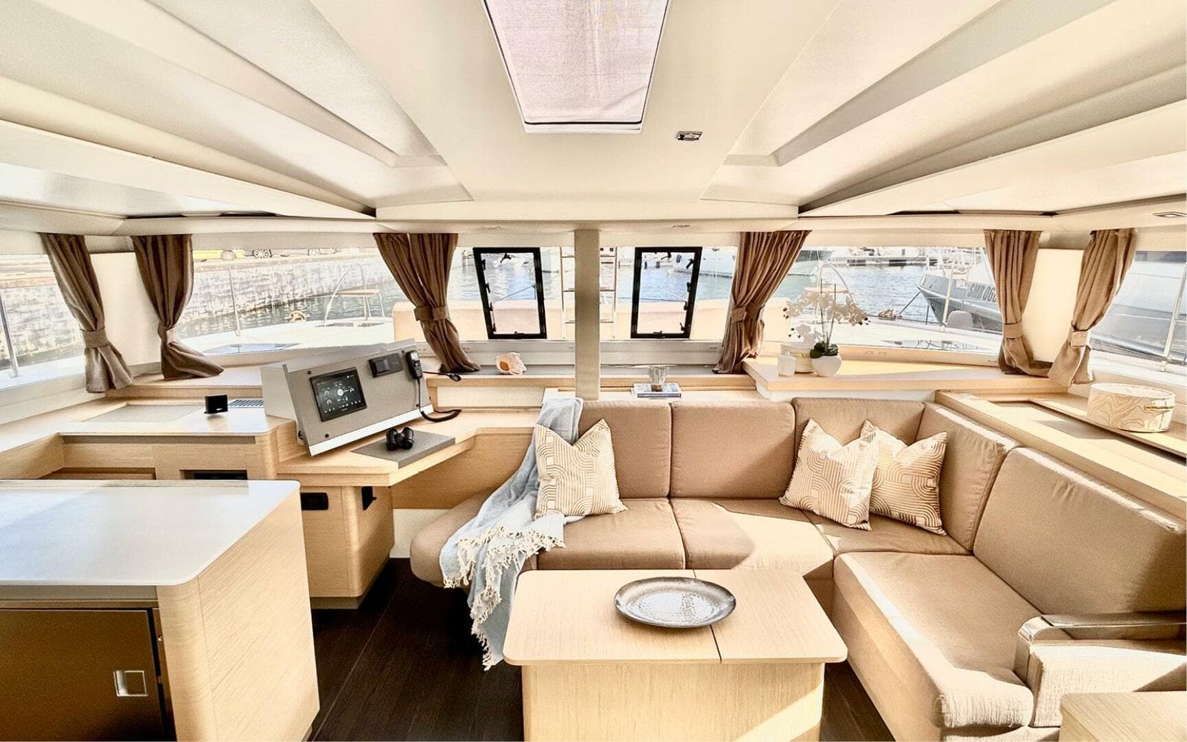 2023 Fountaine Pajot Astrea 42