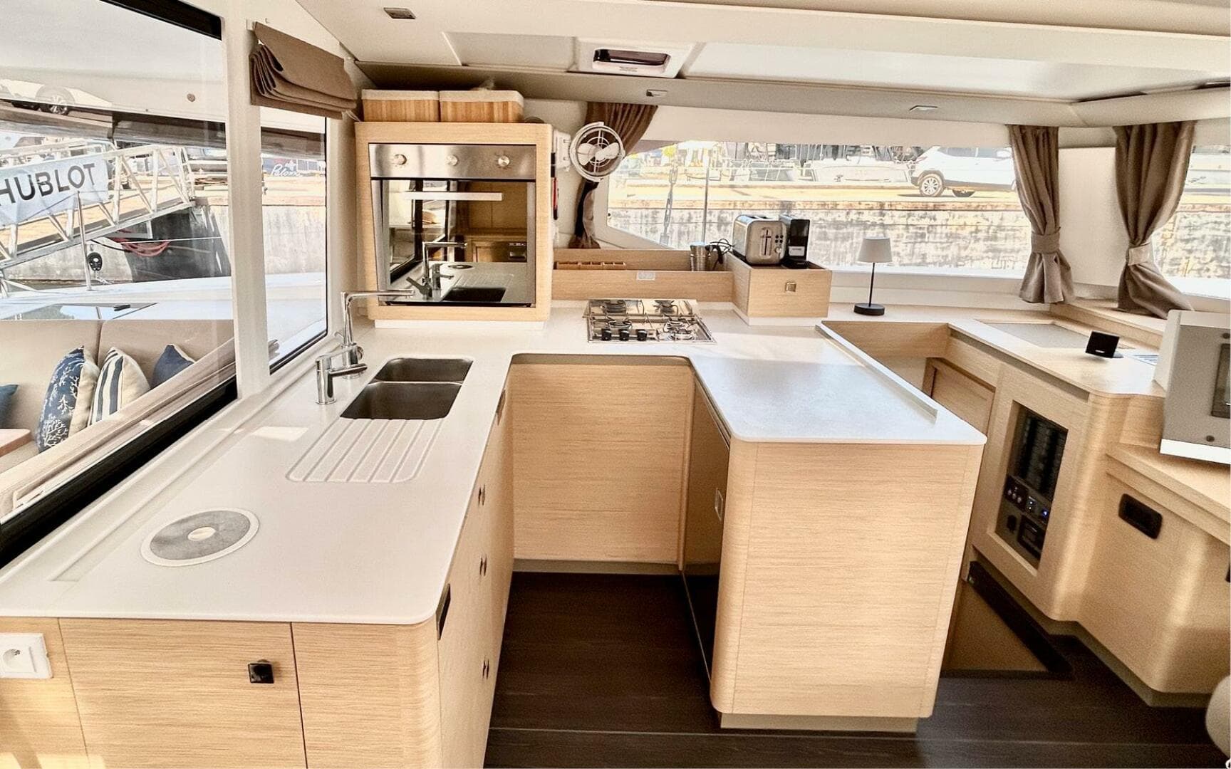 2023 Fountaine Pajot Astrea 42