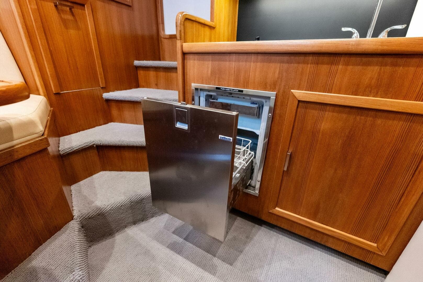 2018 Custom Carolina 35 Express