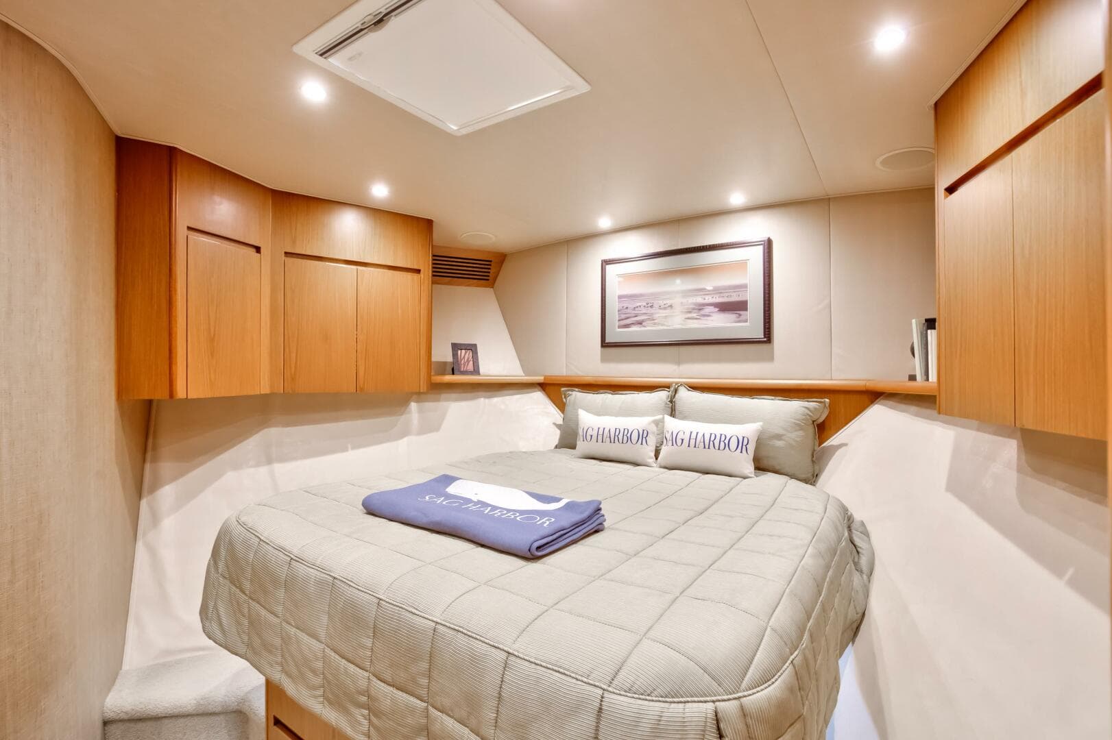 2010 Viking 82 Convertible