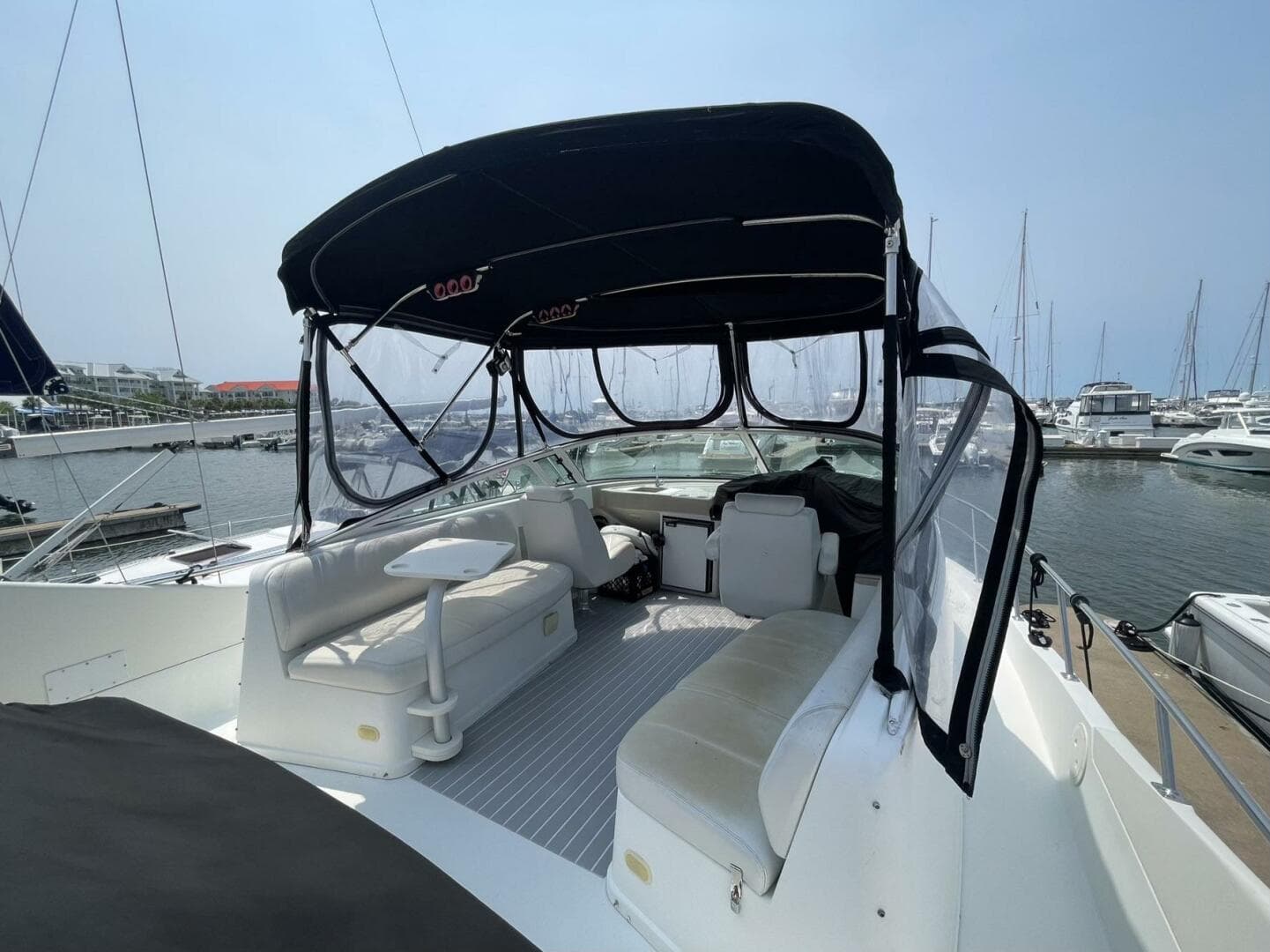 2006 Carver 36 Mariner