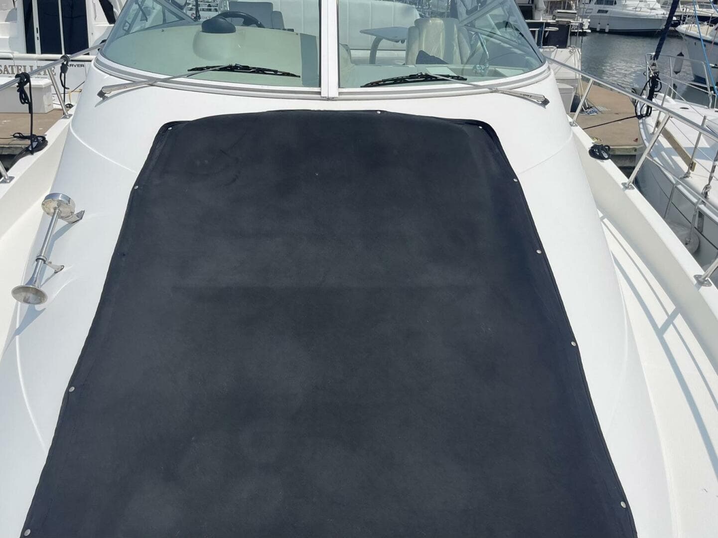 2006 Carver 36 Mariner