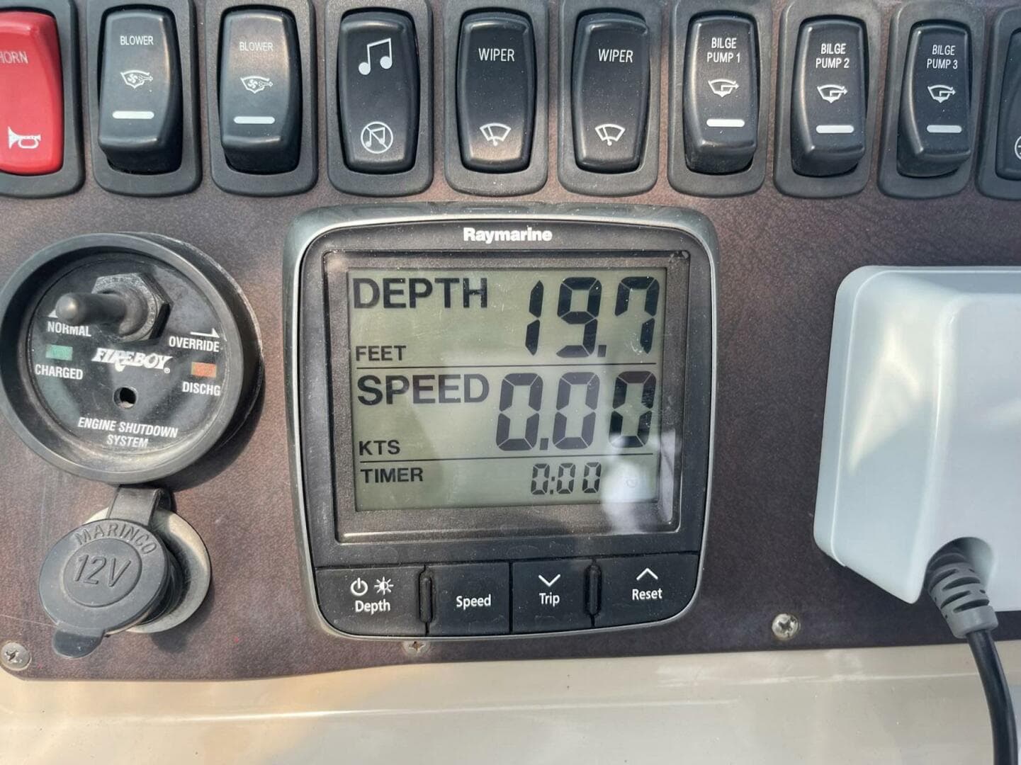 2006 Carver 36 Mariner