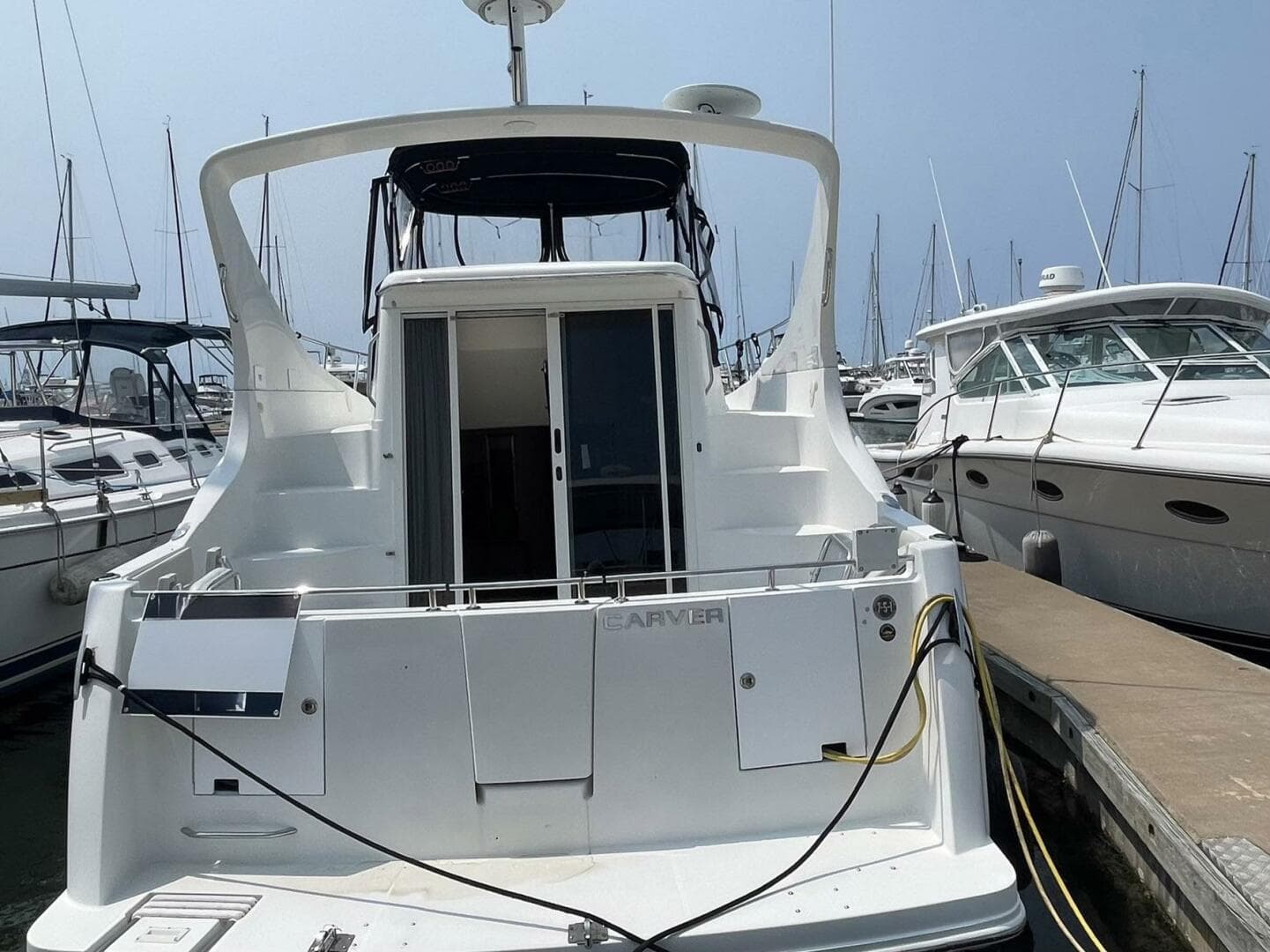 2006 Carver 36 Mariner