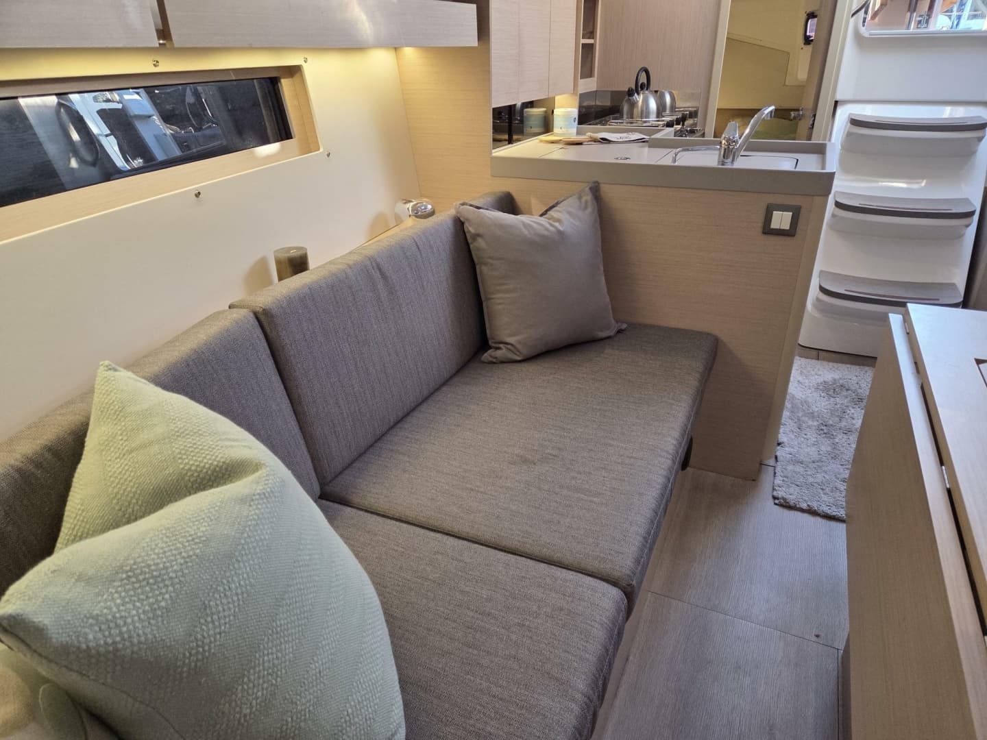 Salon seating