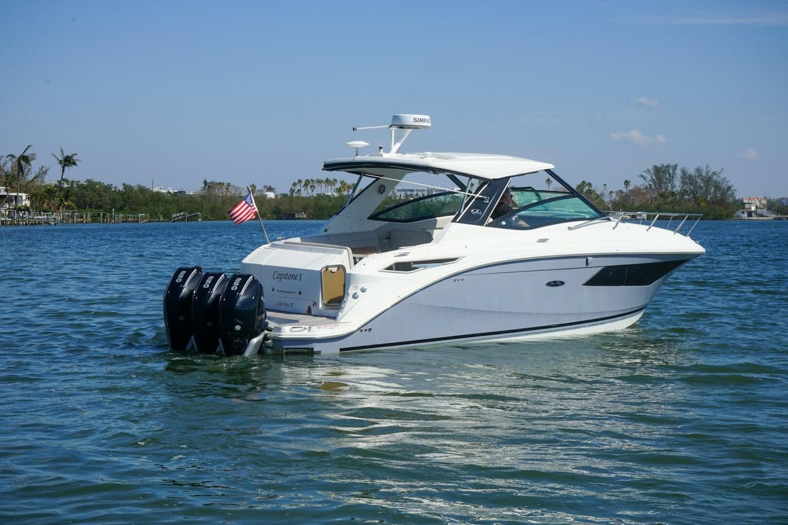 2023 Sea Ray 320 Sundancer Outboard