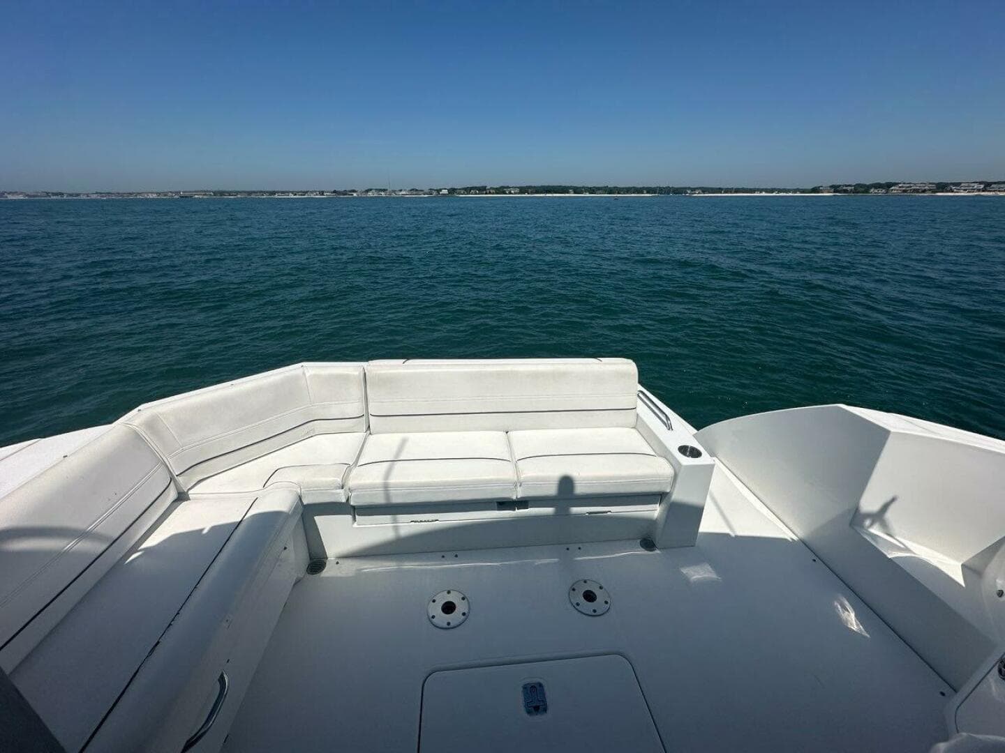 2015 Cruisers Yachts Cantius