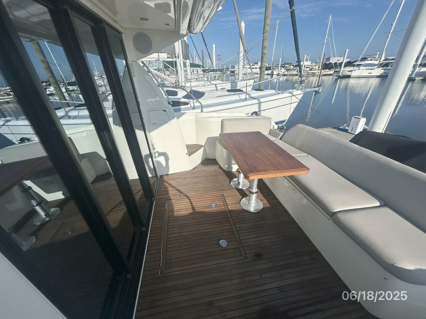 42' Prestige aftdeck starboard
