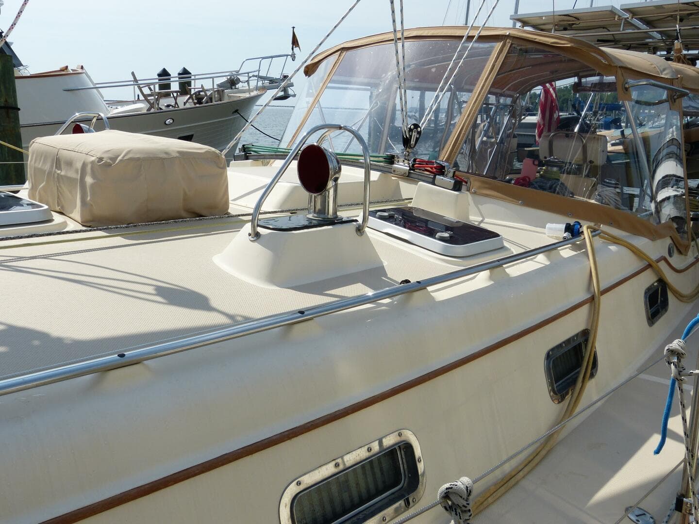 2000 Island Packet 420