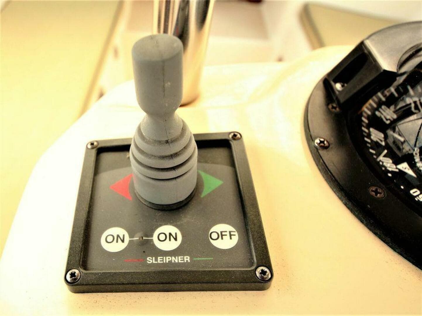 2000 Island Packet 420