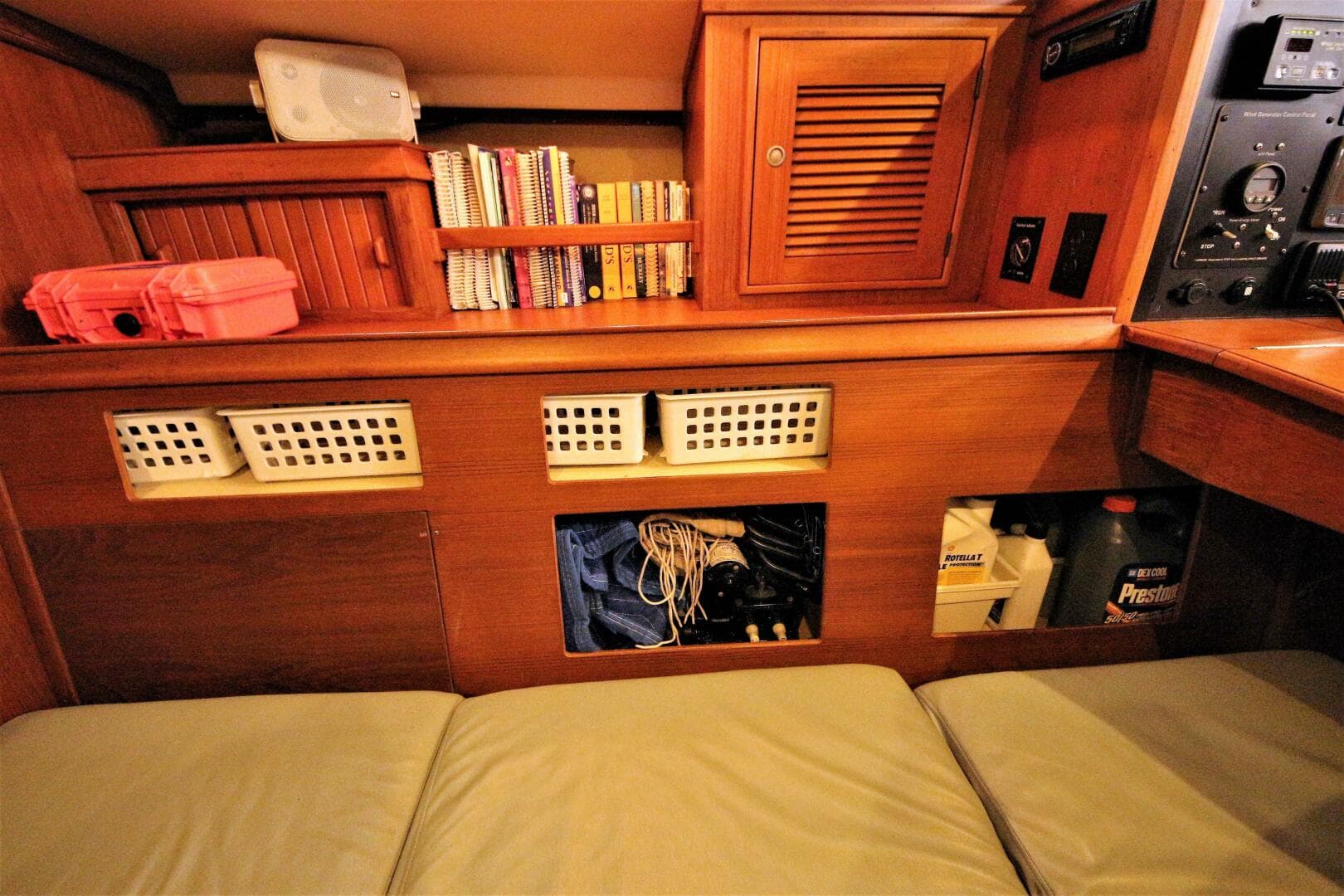 2000 Island Packet 420