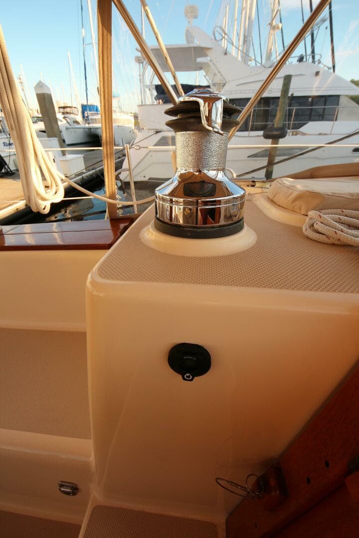 2000 Island Packet 420