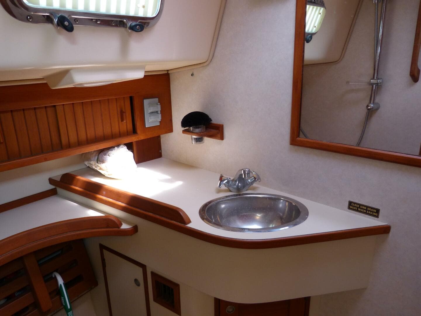 2000 Island Packet 420