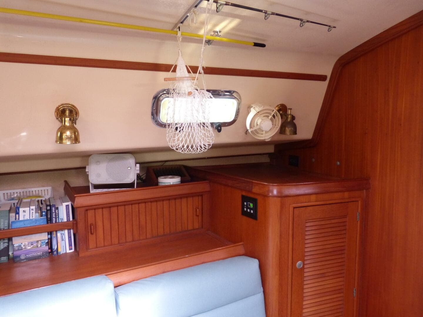 2000 Island Packet 420