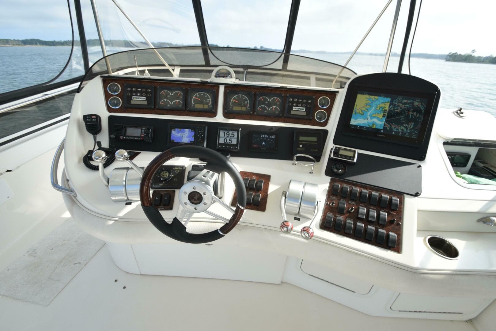 2000 Sea Ray 480 Sedan Bridge Power 9850225 983774546 0 240620250706 42