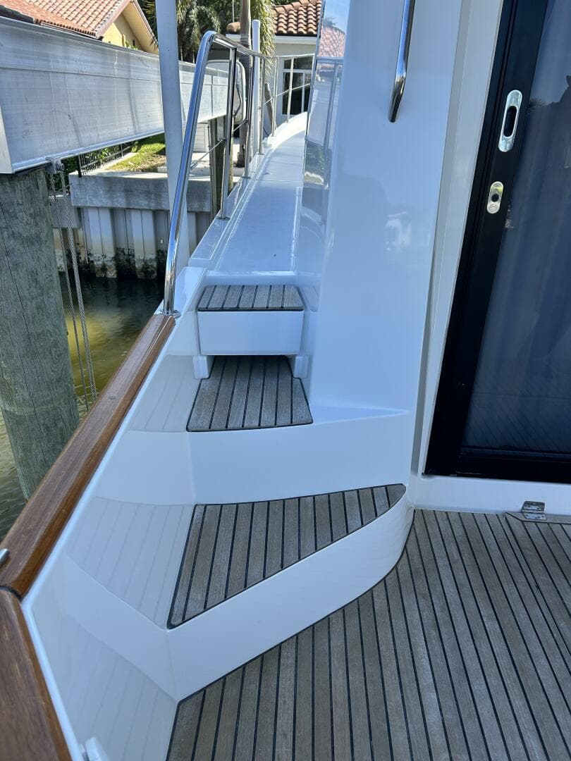 2015 Beneteau Swift Trawler 34