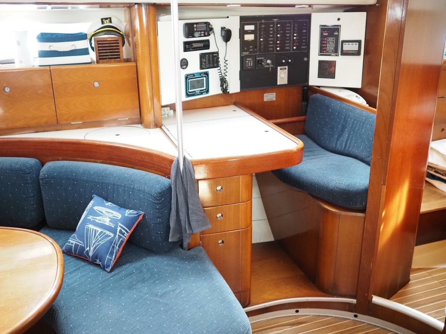 1991 Beneteau 45f5