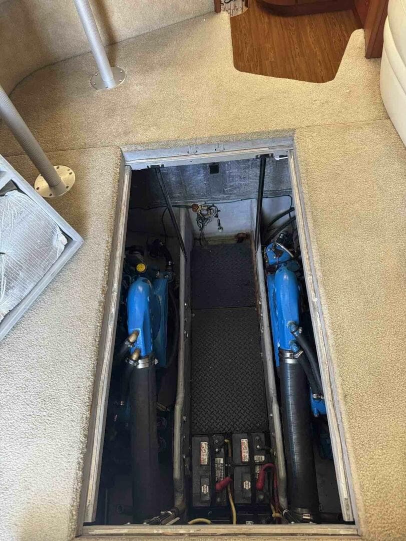 34c Silverton salon engine room access 2