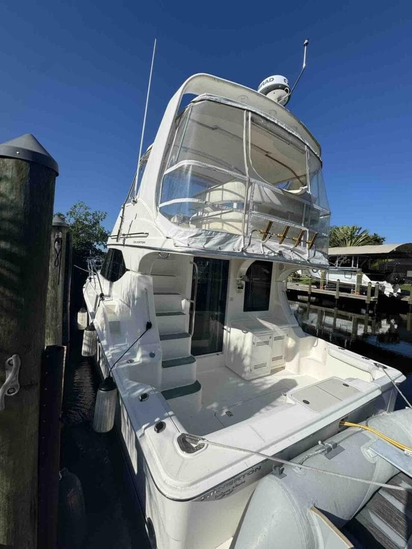 34c Silverton aft deck/flybridge