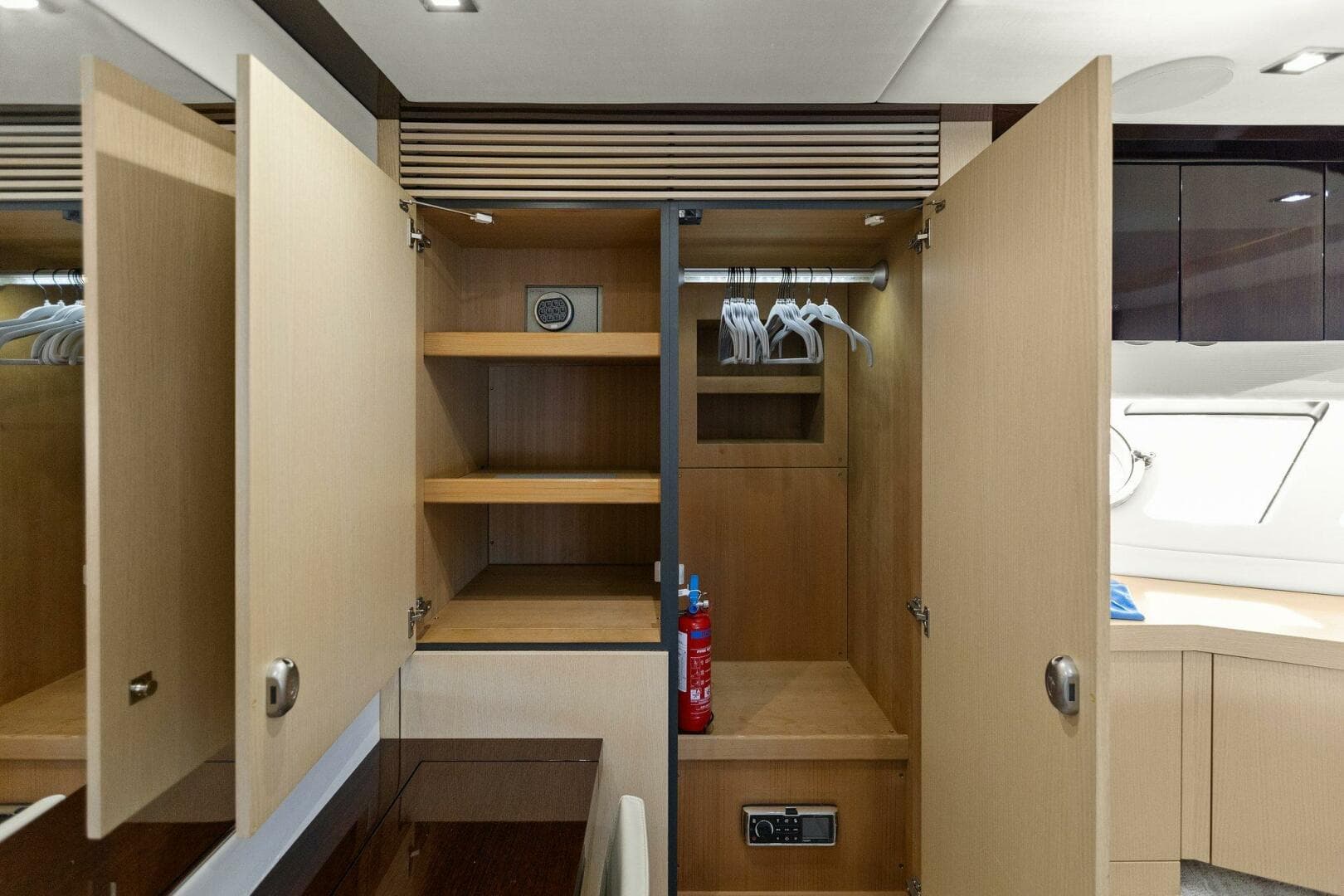 2013 Sunseeker 73 Manhattan