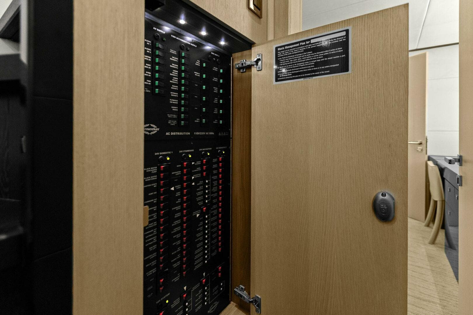 2013 Sunseeker 73 Manhattan