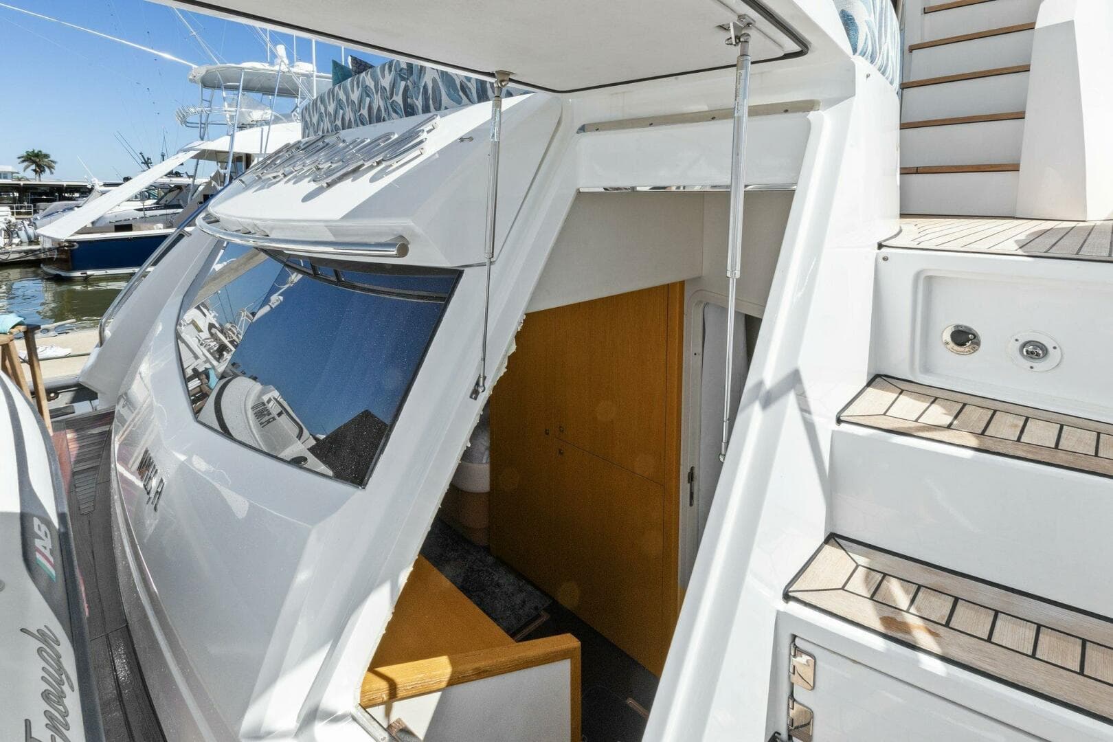 2013 Sunseeker 73 Manhattan