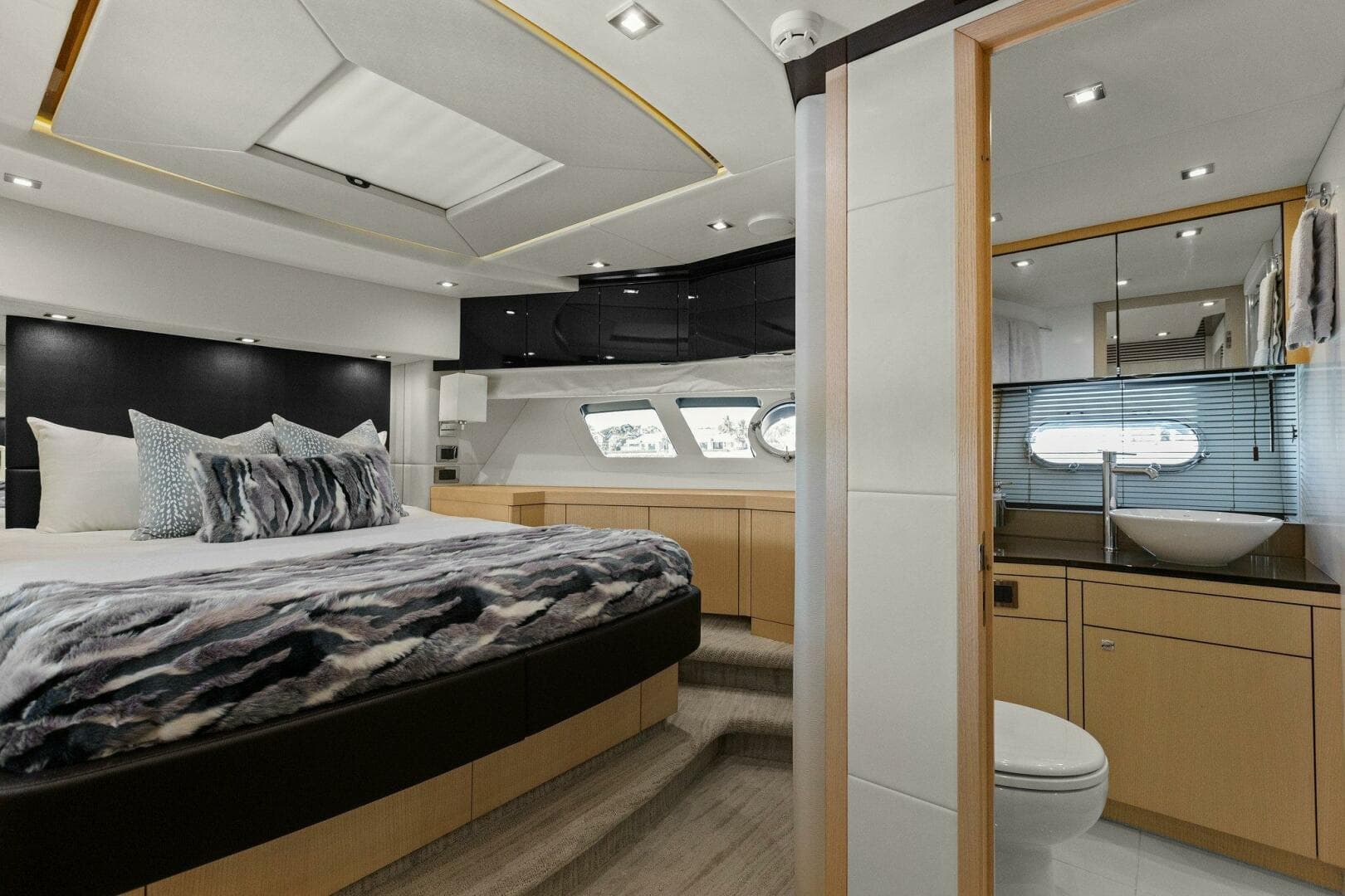2013 Sunseeker 73 Manhattan