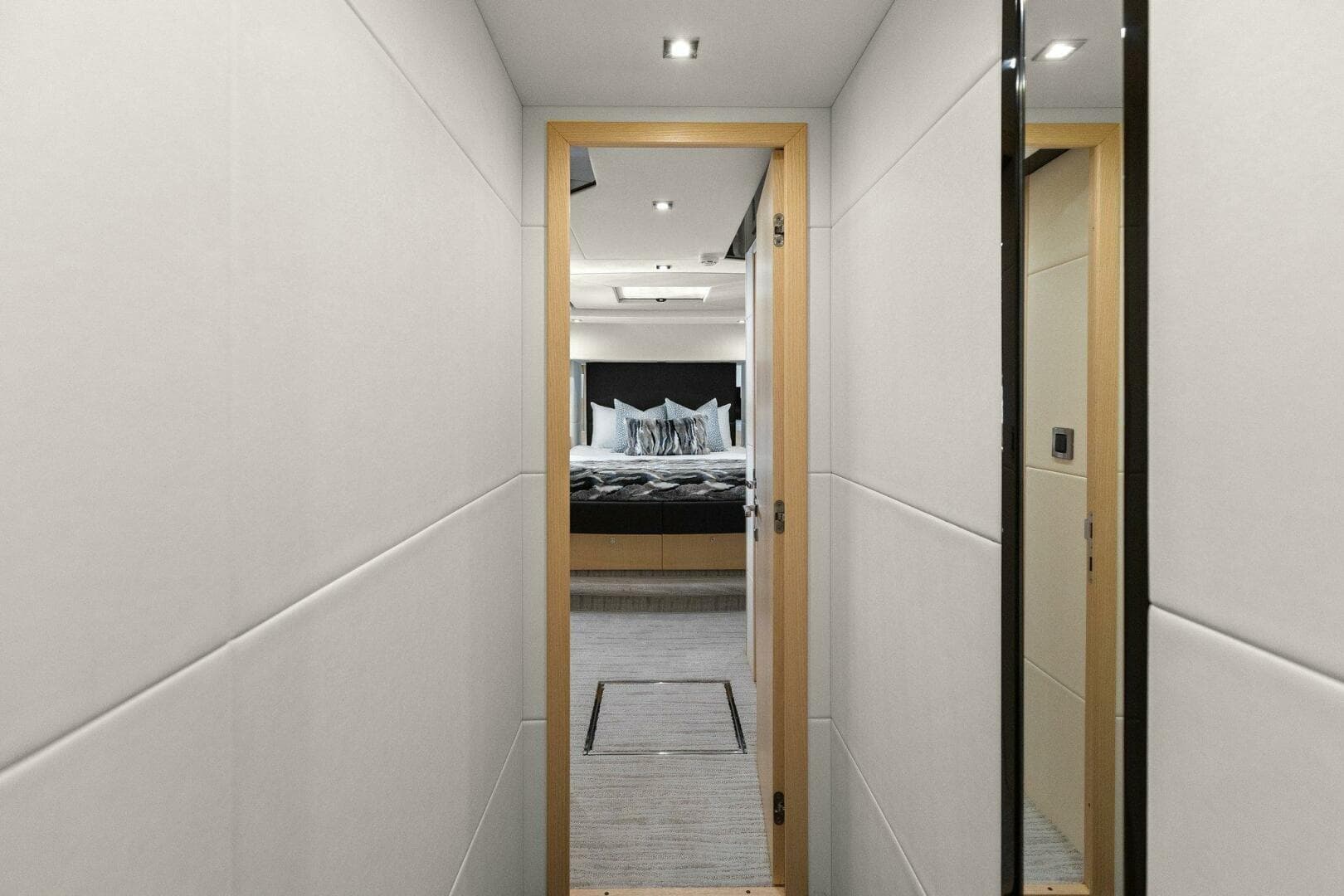 2013 Sunseeker 73 Manhattan