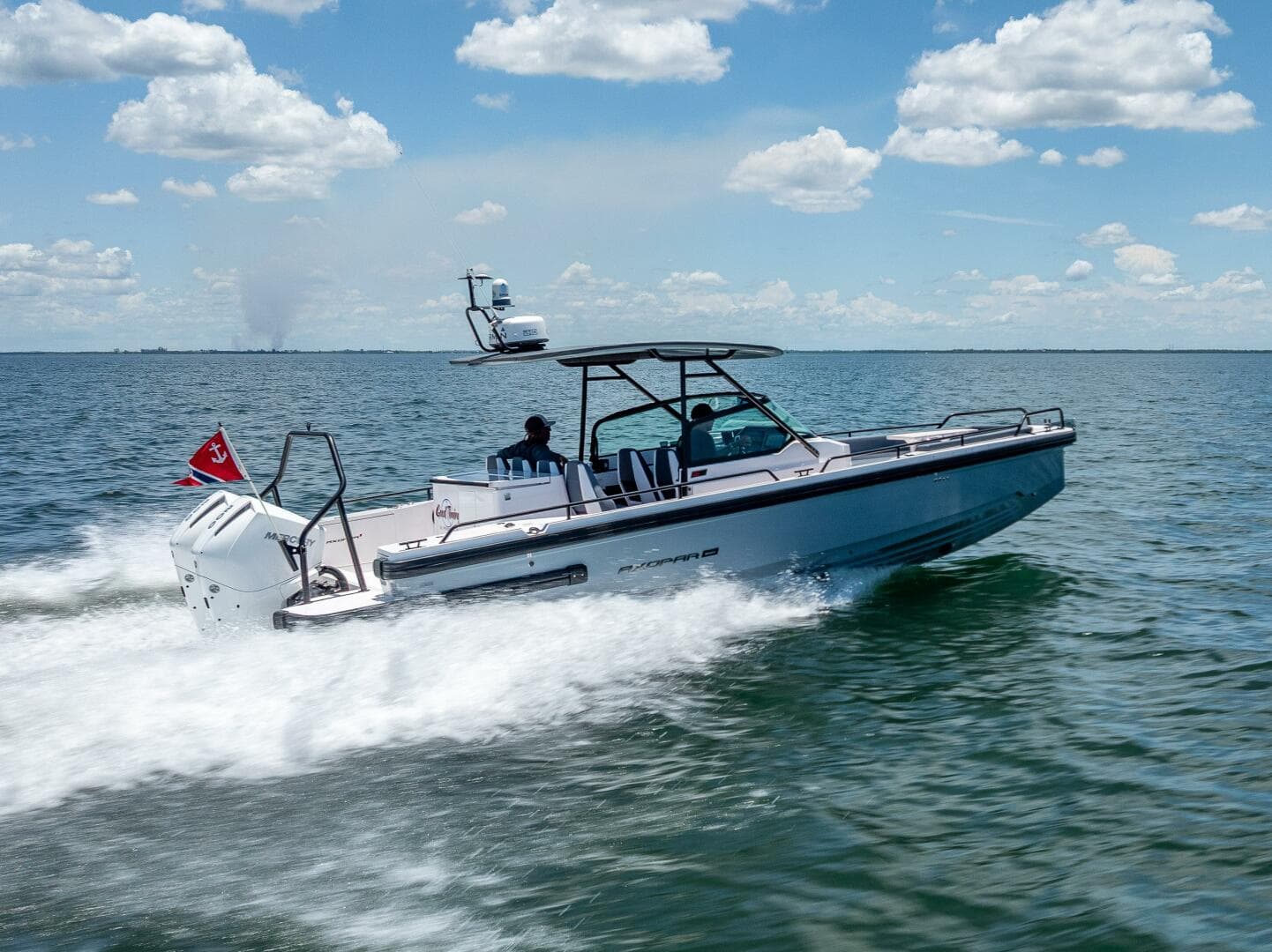 2022 Axopar 28 T-Top Brabus