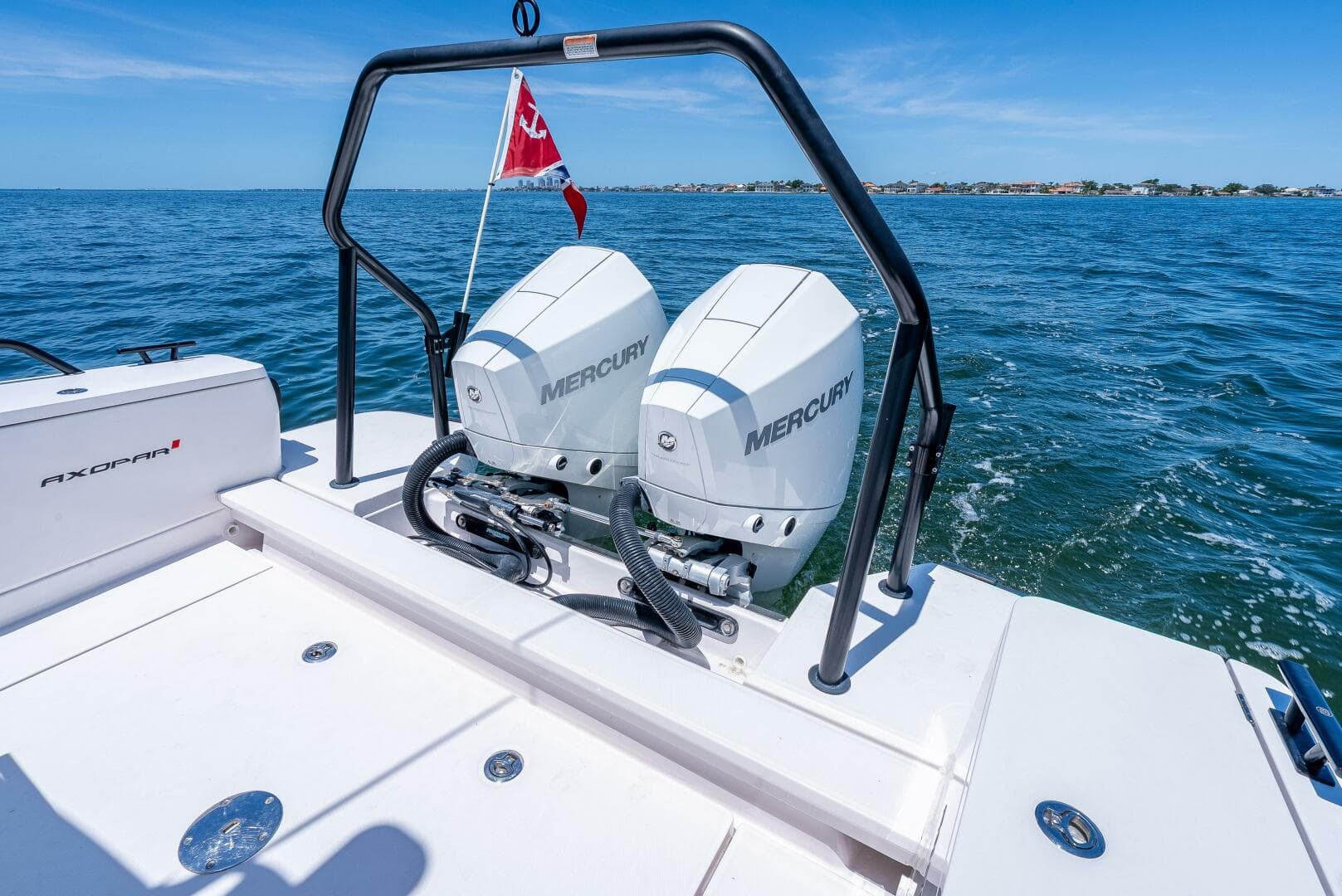 2022 Axopar 28 T-Top Brabus