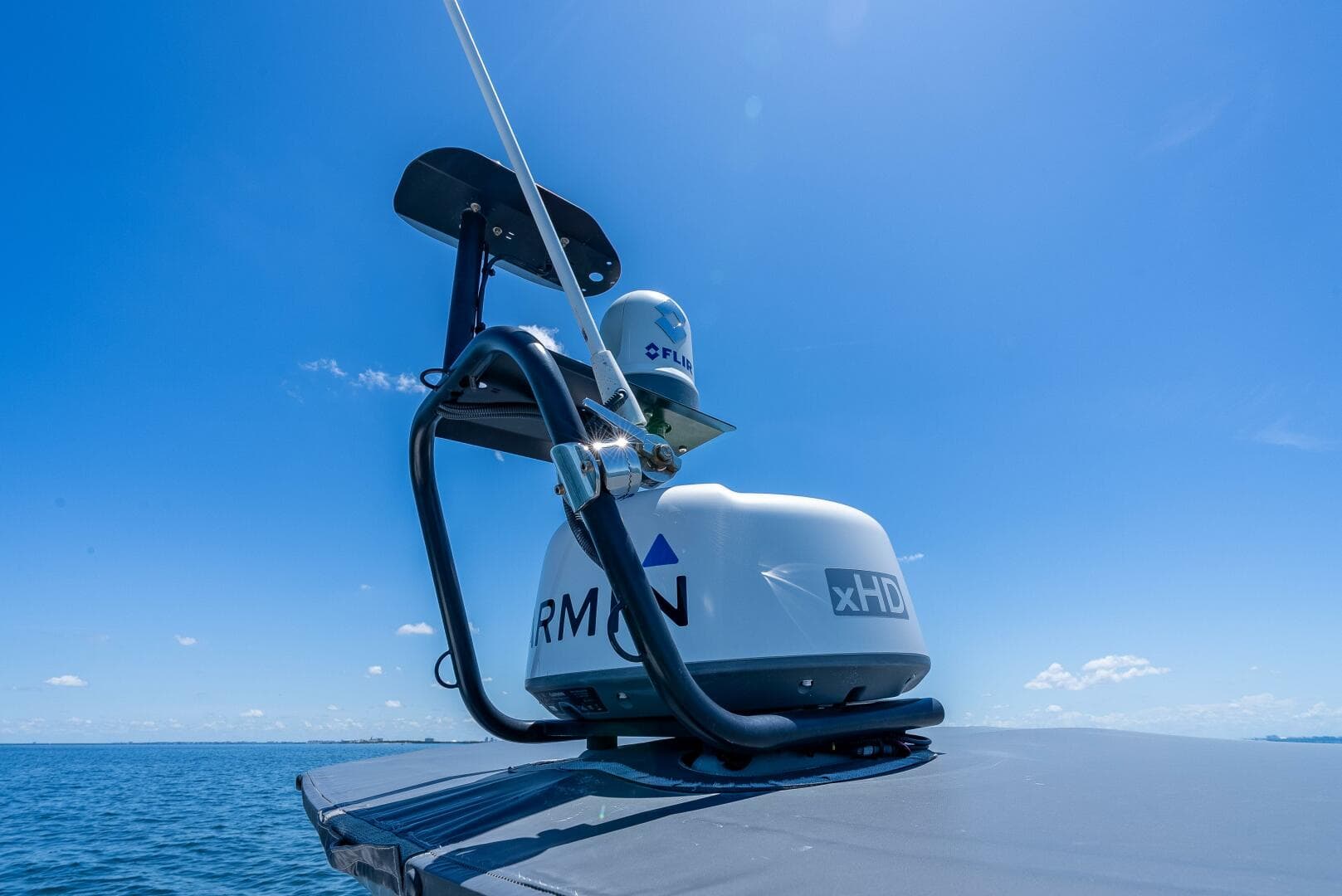 2022 Axopar 28 T-Top Brabus