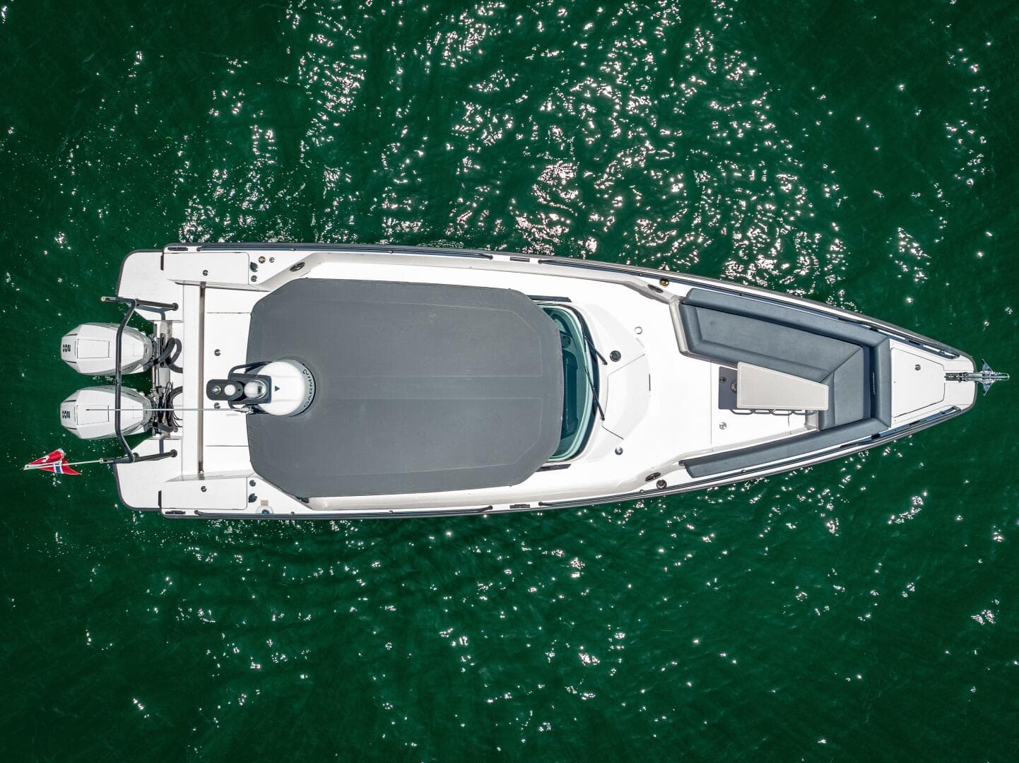 2022 Axopar 28 T-Top Brabus