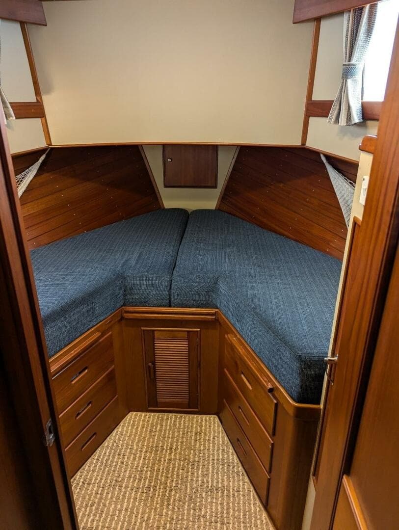 36' Grand Banks master stateroom3