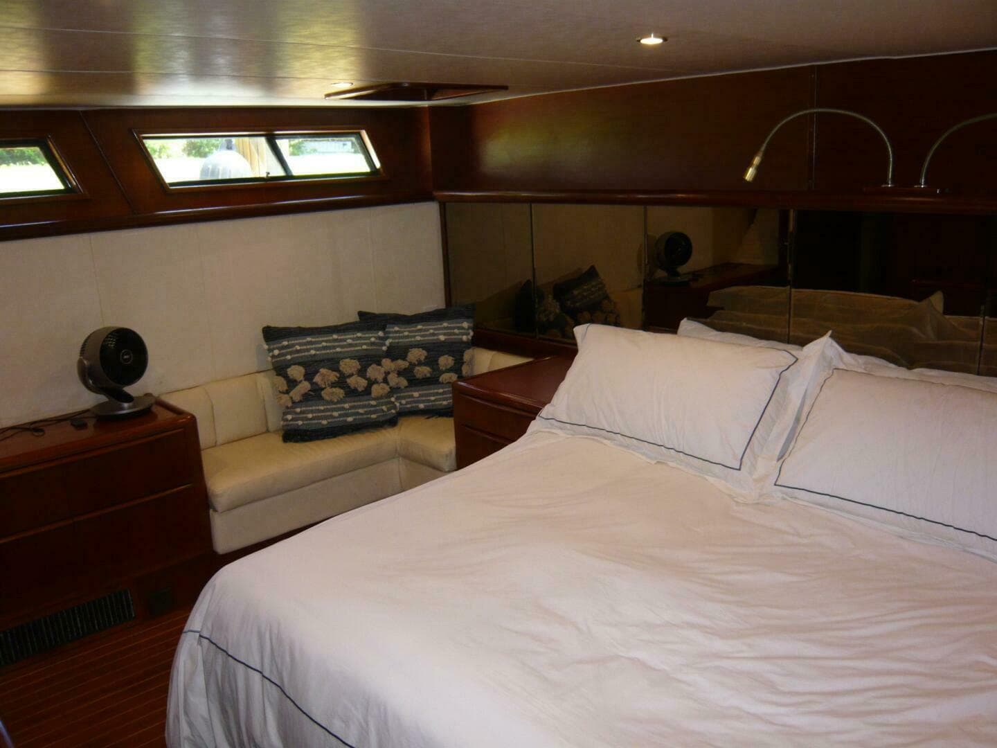 1990 Viking Cockpit Motor Yacht
