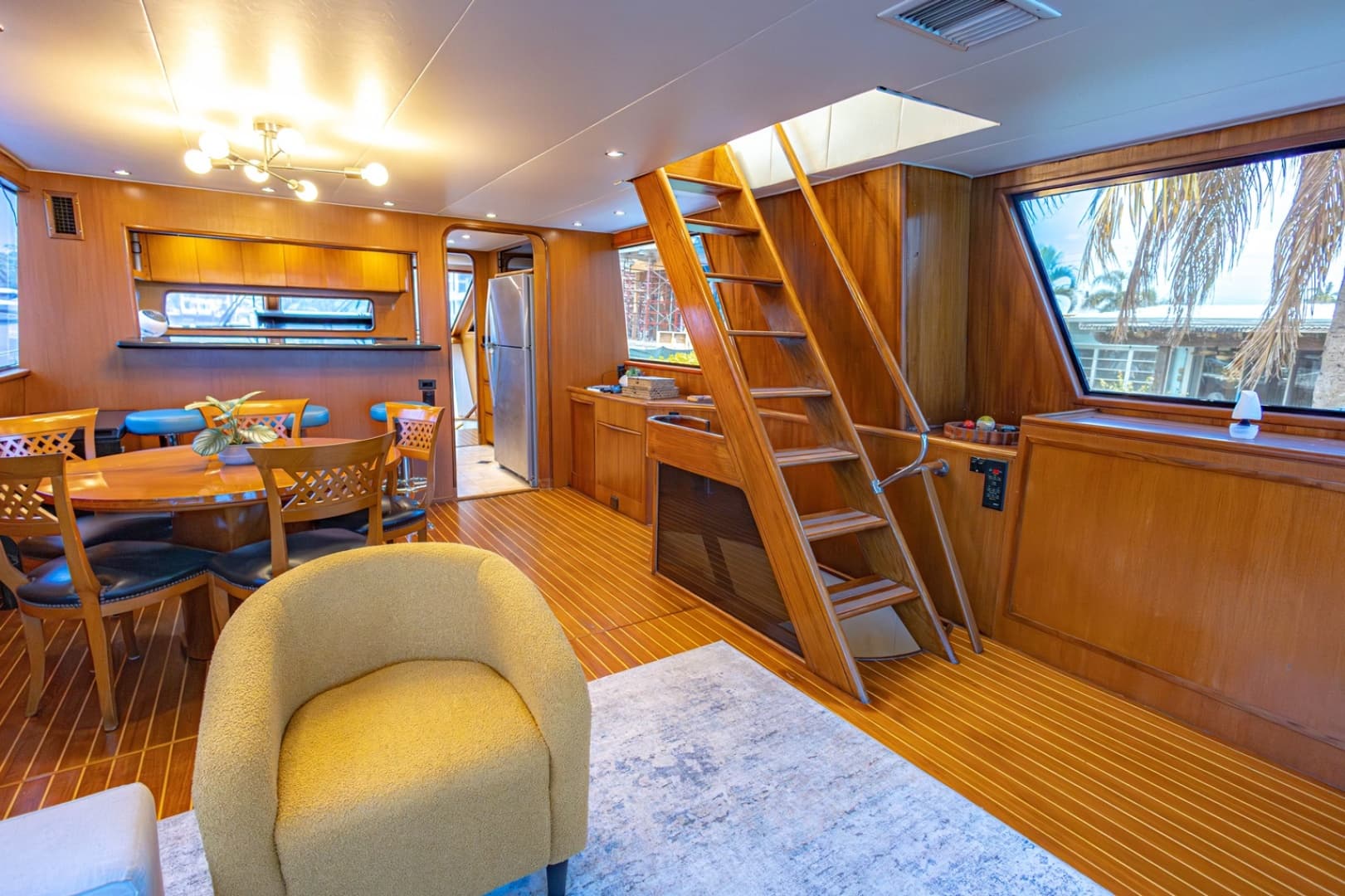 1990 Viking Cockpit Motor Yacht