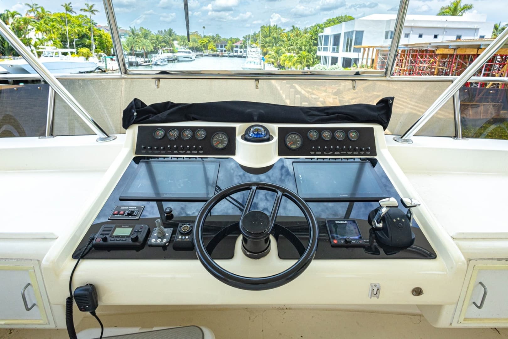 1990 Viking Cockpit Motor Yacht