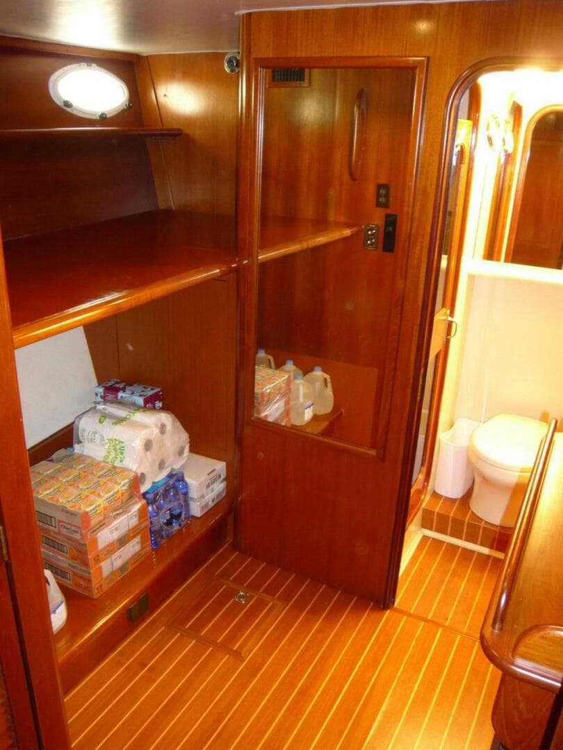1990 Viking Cockpit Motor Yacht