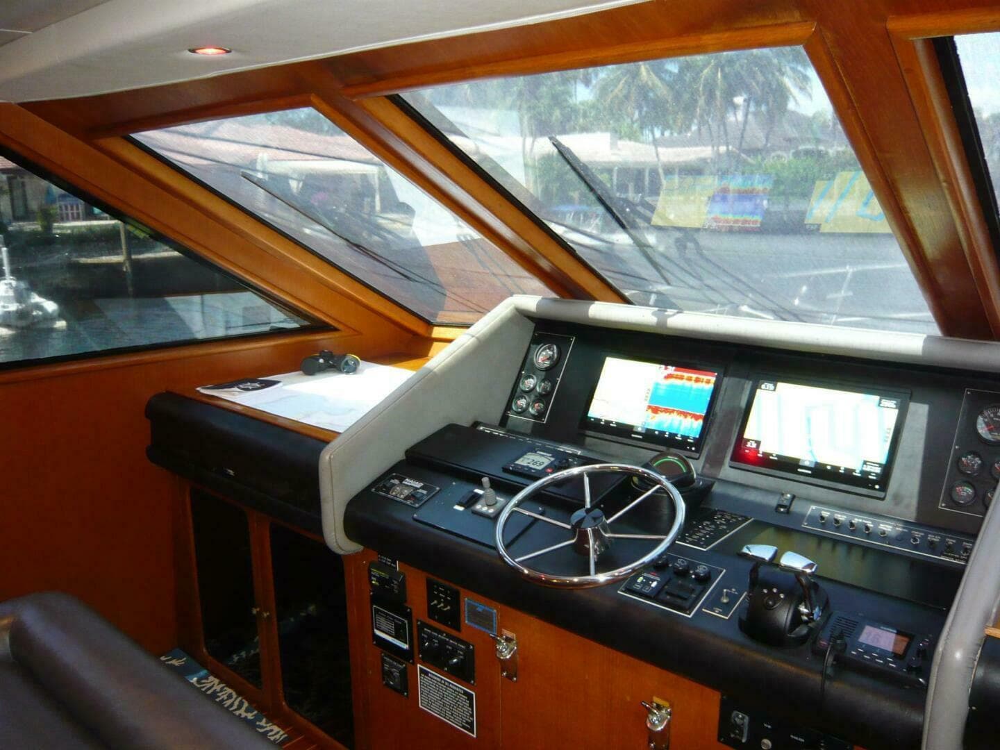 1990 Viking Cockpit Motor Yacht