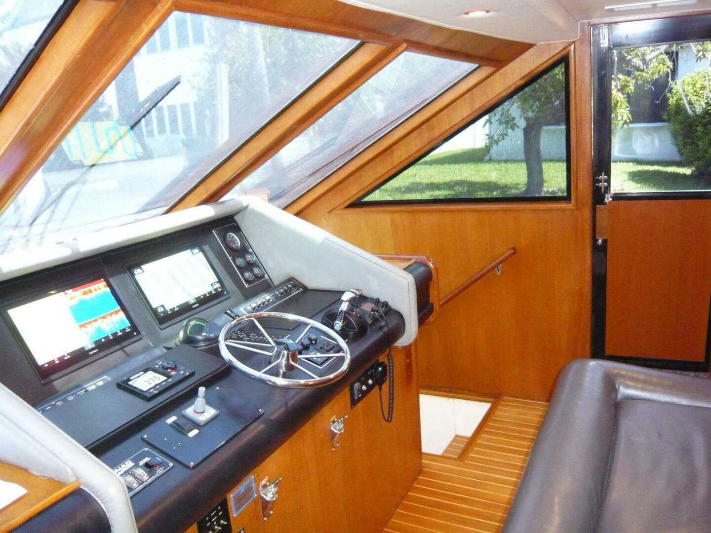 1990 Viking Cockpit Motor Yacht