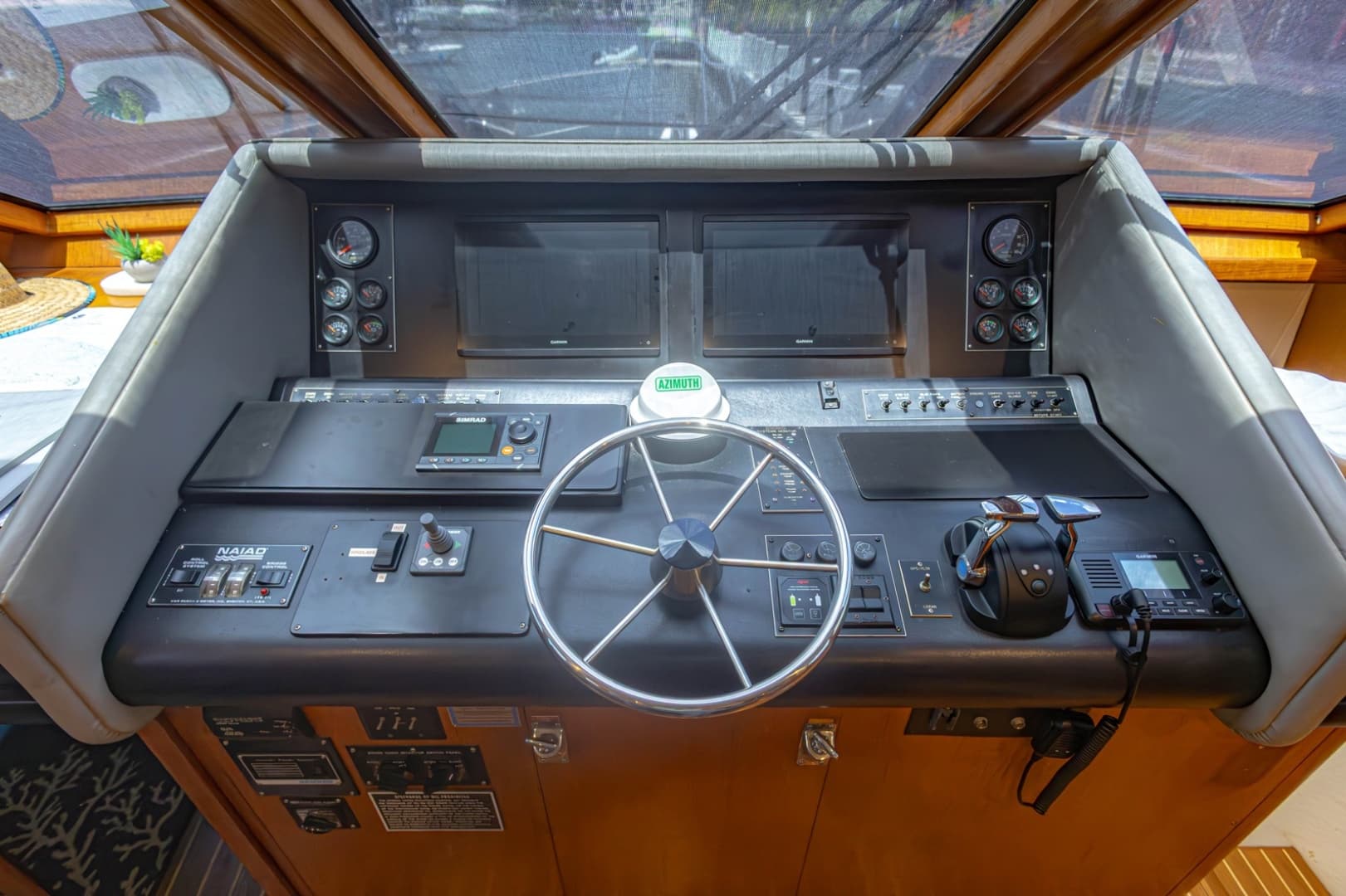 1990 Viking Cockpit Motor Yacht