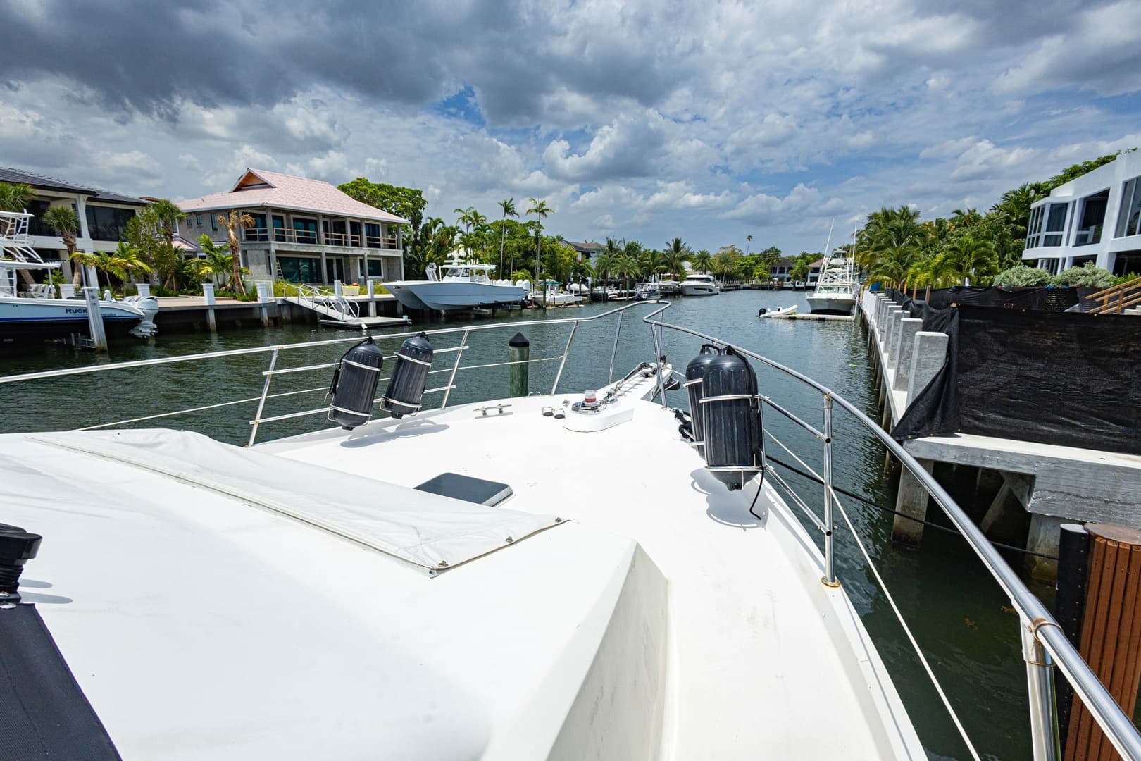 1990 Viking Cockpit Motor Yacht