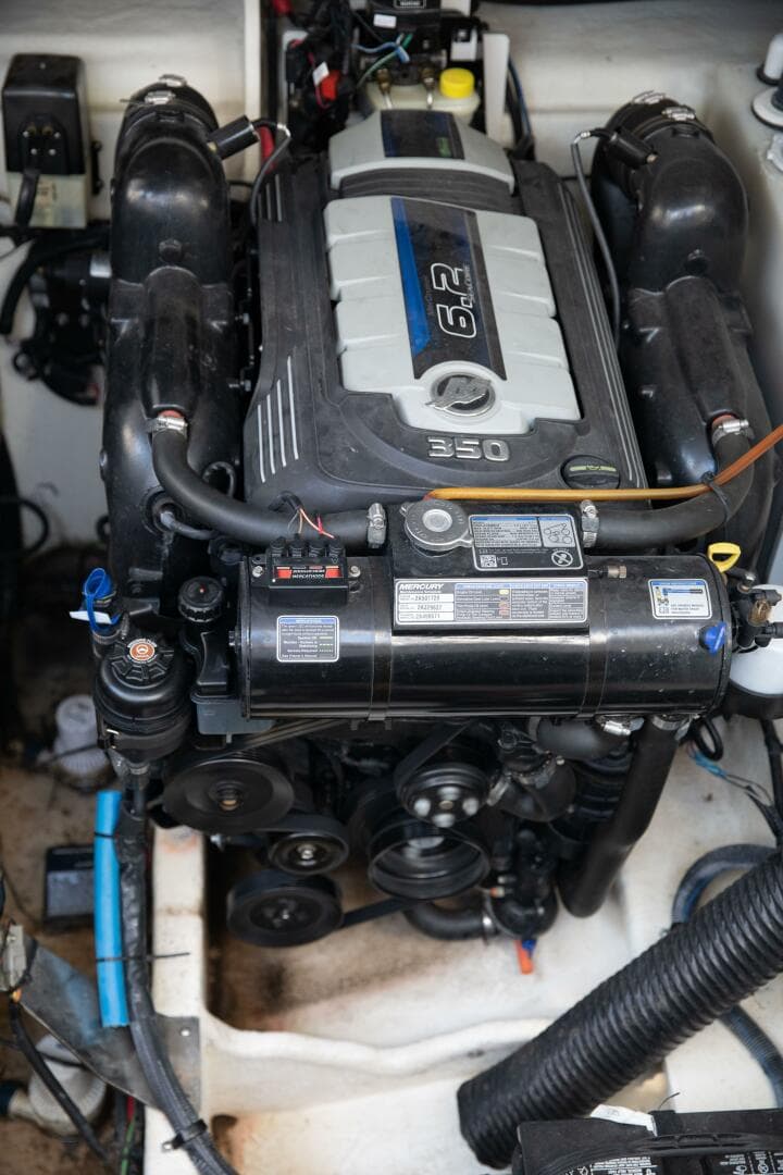 2016 Sea Ray 350 Sundancer