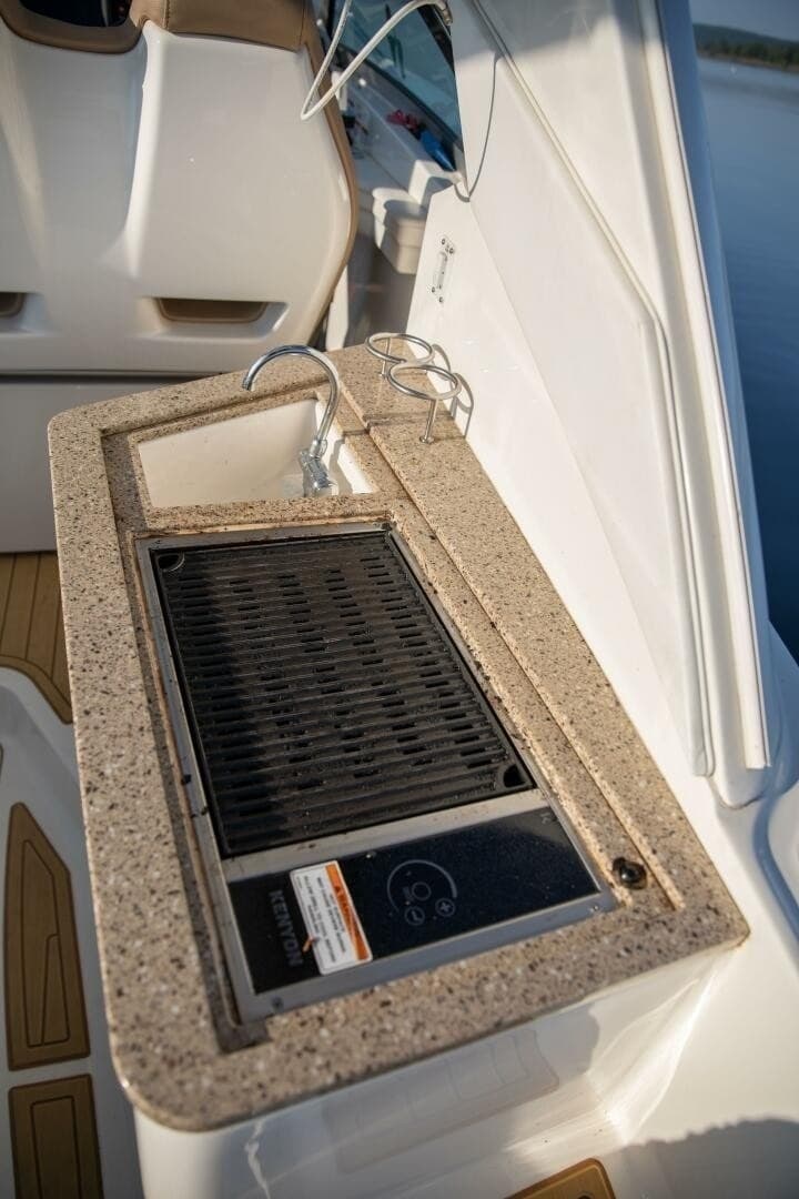 2016 Sea Ray Sundancer 350