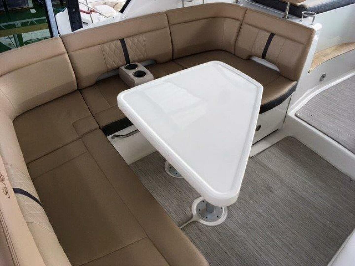 2016 Sea Ray Sundancer 350