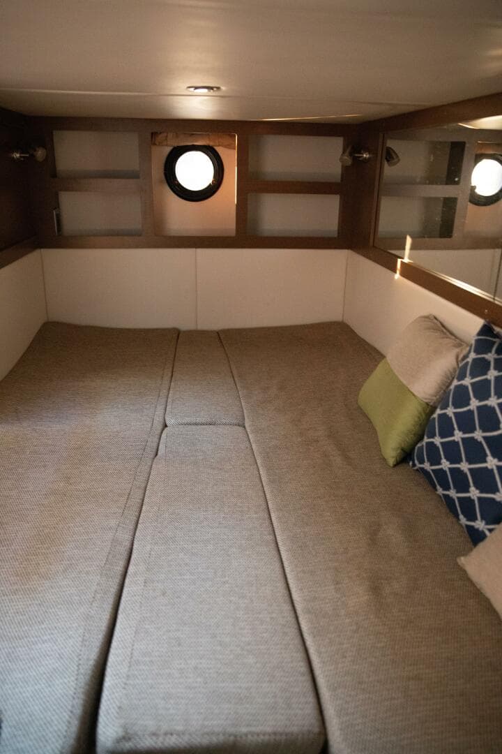 2016 Sea Ray 350 Sundancer