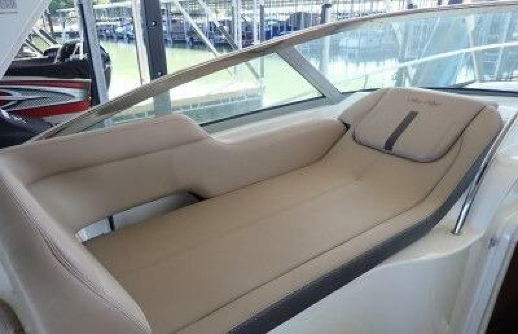 2016 Sea Ray 350 Sundancer