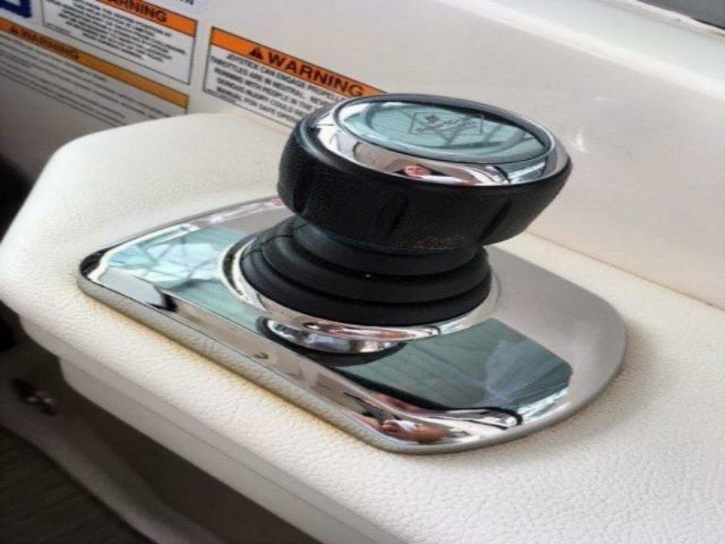 2016 Sea Ray Sundancer 350